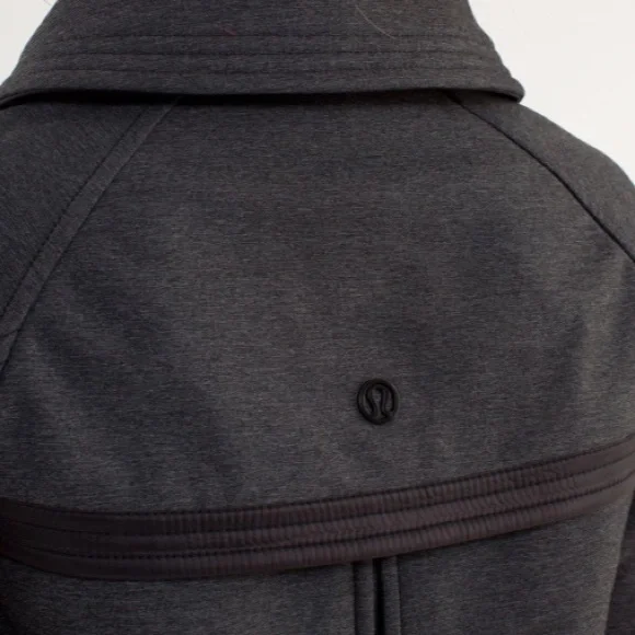 COPY - Lululemon Coco Softshell - Picture 10 of 10